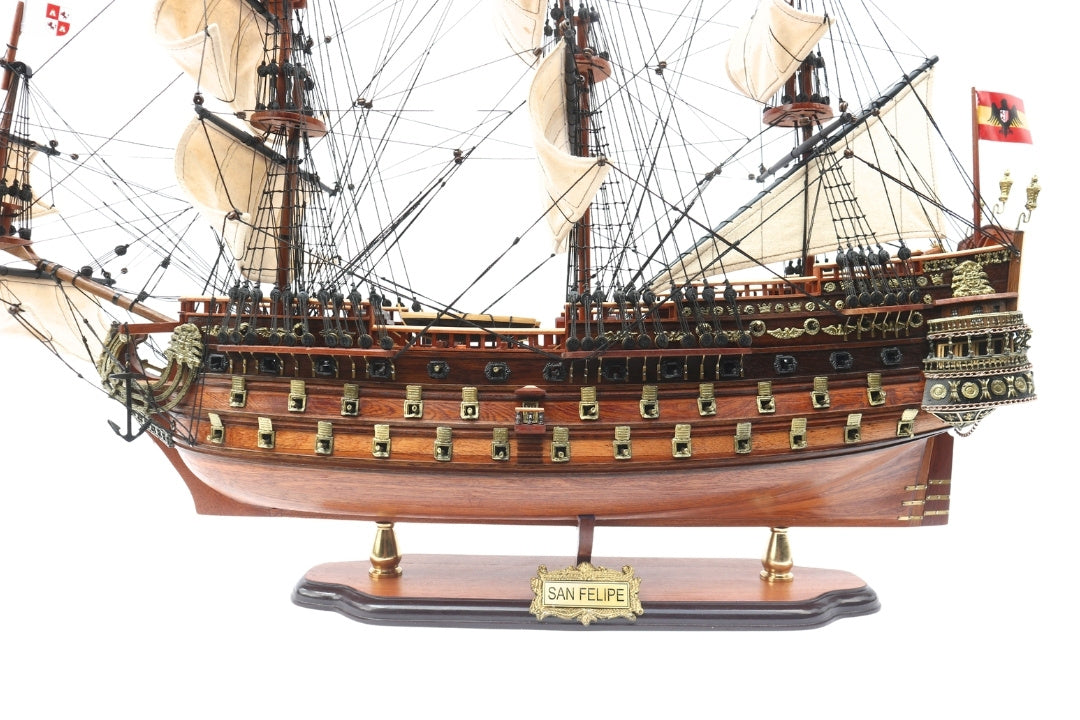 Modello del veliero San Felipe da 80 cm, con possibilità di personalizzazione tramite incisione