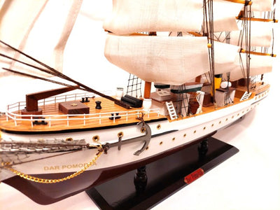 Modell des Segelschiffs Dar Pomorza 80cm - DARPOM80