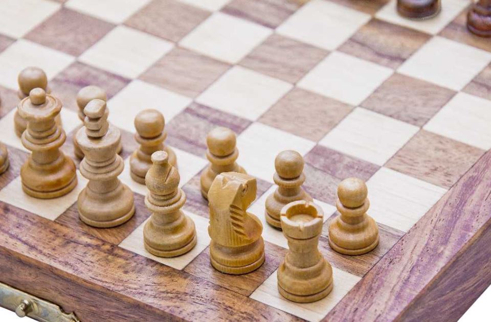 Échecs magnétiques en bois - jeu de stratégie - G201Z