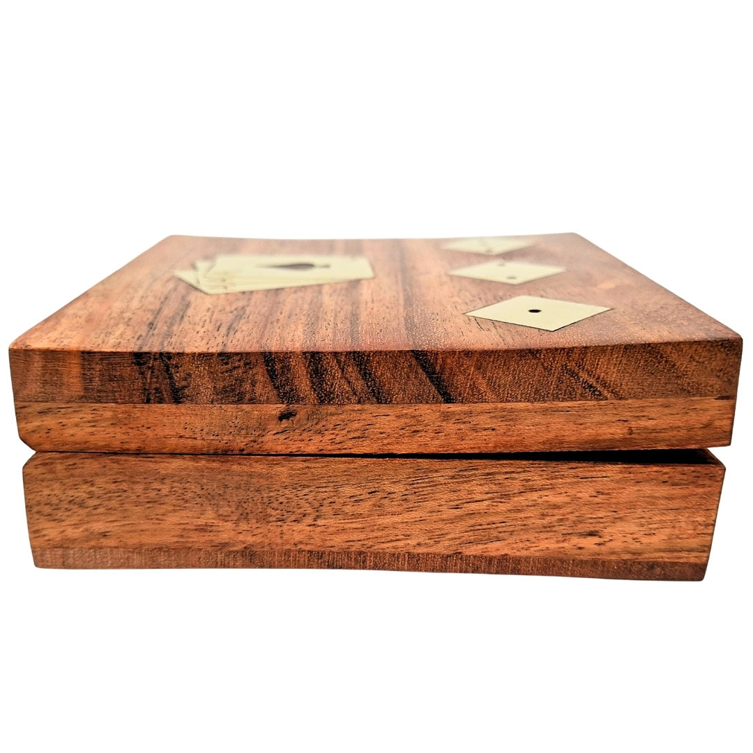 PRODUKTFEHLER: Elegantes Spielset – Kartenspiel und Würfel in Holzbox OUTLET – DNU-010AB