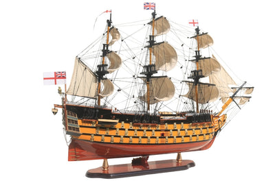 Modèle assemblé du voilier HMS Victory de 80cm, personnalisable par gravure - Décoration exclusive à offrir, fabriquée à la main en bois exotique, haute qualité et souci du détail