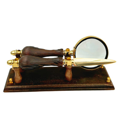 Ensemble de bureau rétro stylé avec gravure