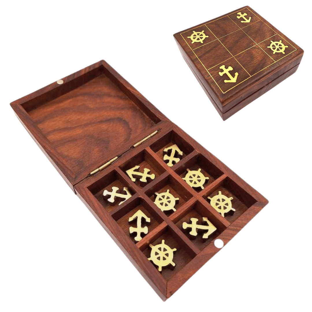 Wooden Nautical Tic-Tac-Toe with Engraving - Personalized Gift for a Sailor, Dimensions 10x10 cm, Elegant Design with Brass Accents
