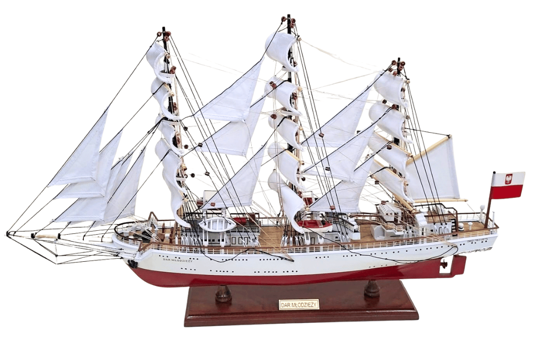 Modèle exclusif du voilier Dar Młodzieży XXL de 71 cm, personnalisable par gravure