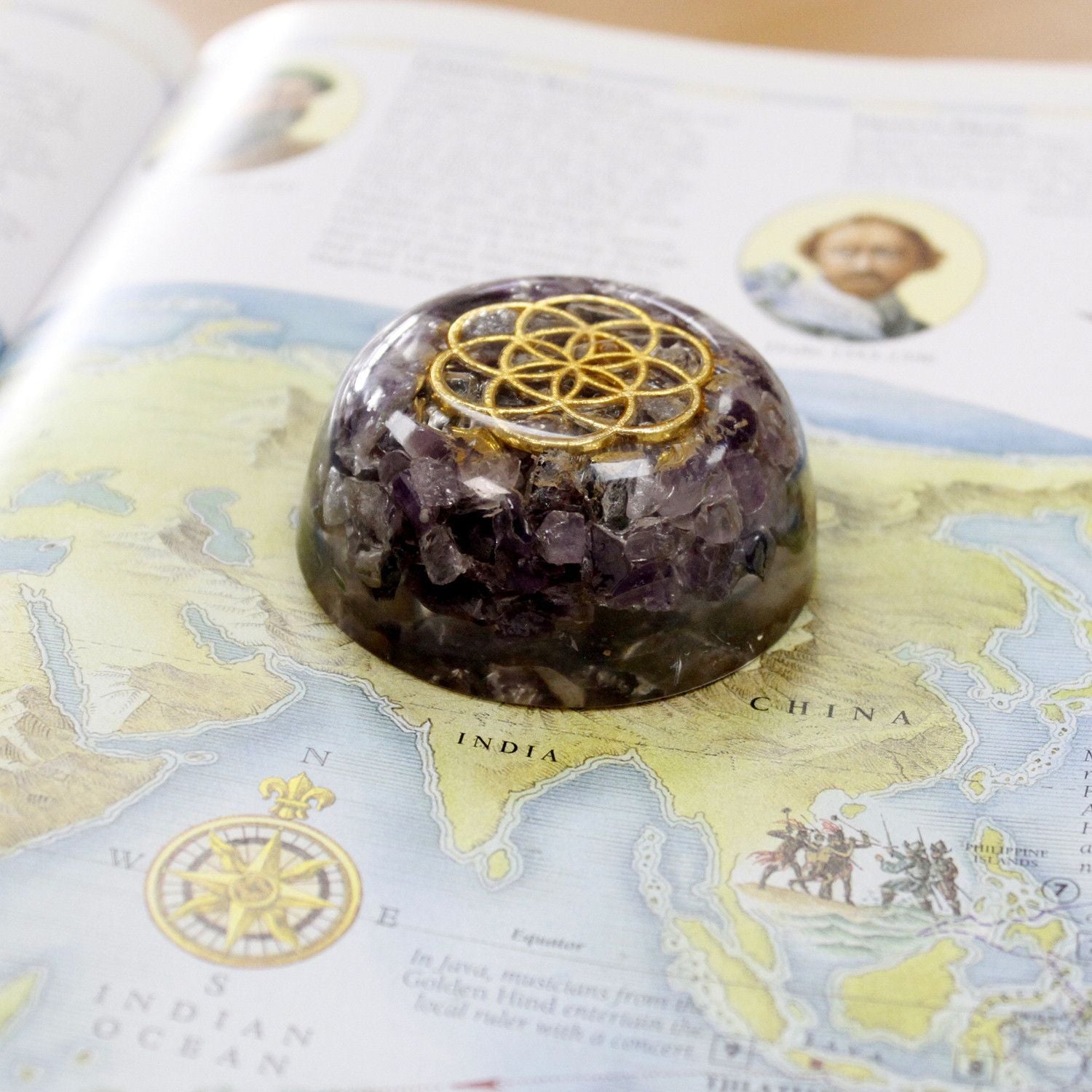 Pacchetti di Energia da Scrivania Orgonite - Cupola di Ametista