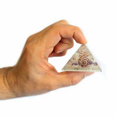 Magische Orgonit-Pyramide 55mm mit Edelsteinen und Kupfer