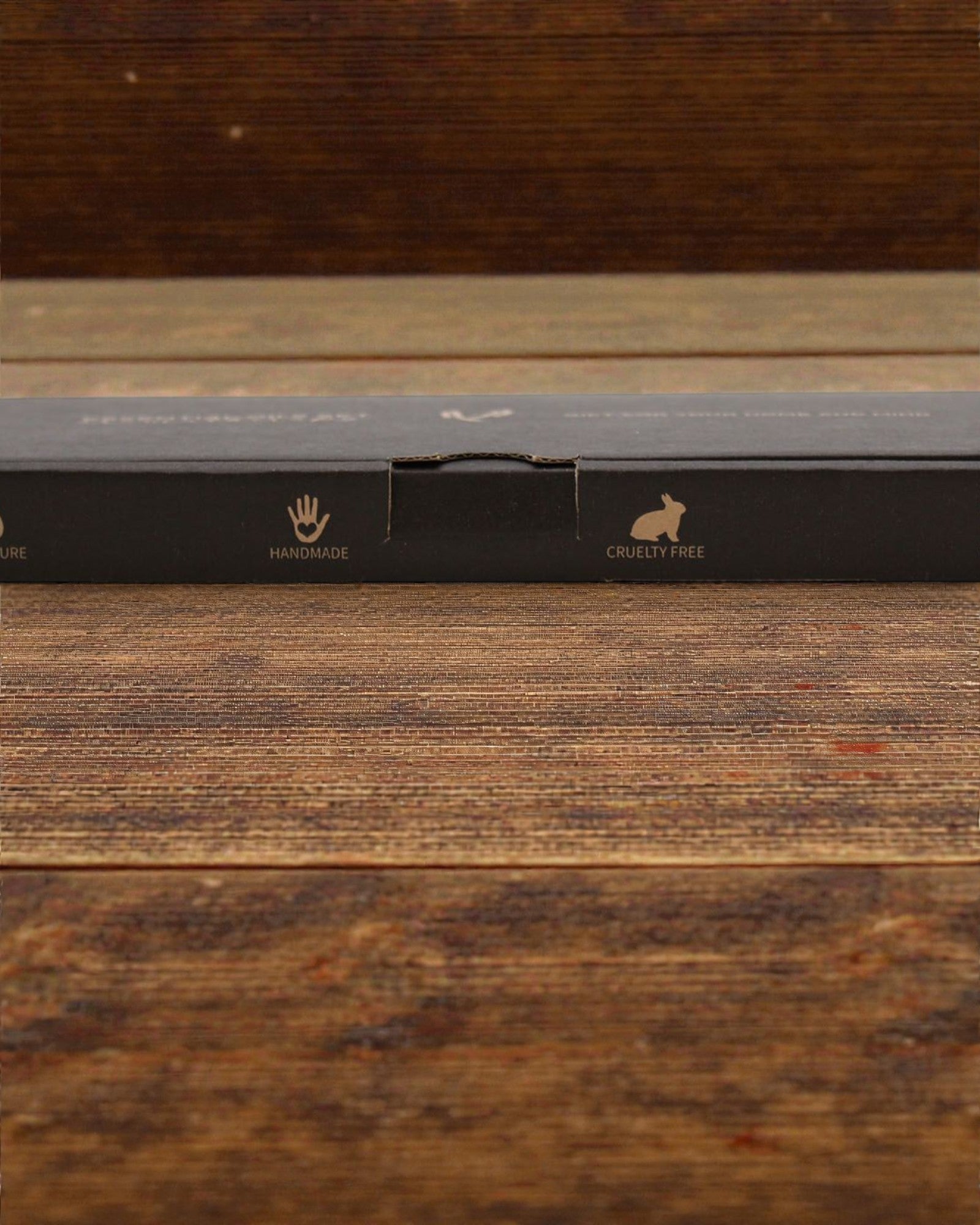 Essence of the World – Luxury Set of 12 Most Popular Essential Oils 5 ml with Droppers