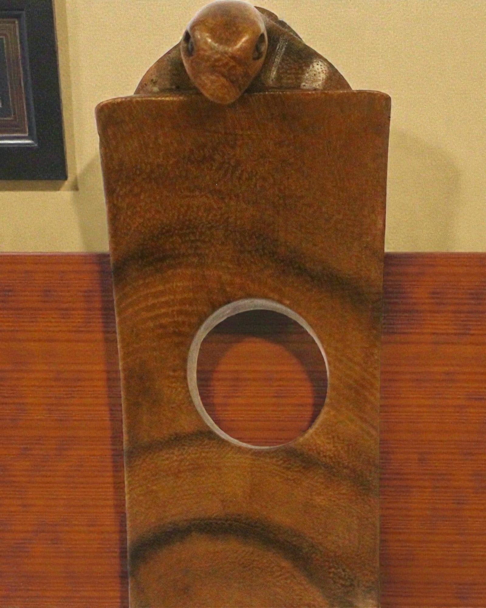 Tortu Balance – Support à vin équilibrant en forme de tortue, sculpté à la main