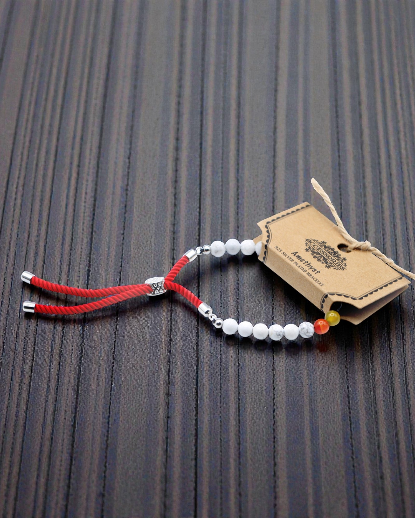 Royal Harmony Chakra – Bracelet en howlite blanche et argent 925 sur cordon rouge