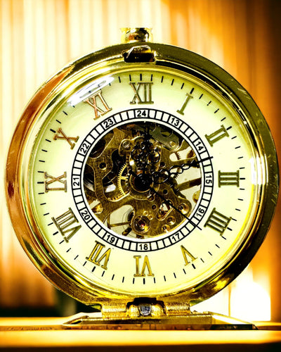 Retro Carved Pocket Watch with Hand-Wound Mechanism, Gold Color with Roman Scale and Luminous Dial, Vintage Style