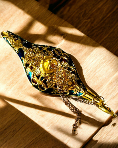 Petite Lampe d'Aladin Faite à la Main - Artisanat Artistique en Métal pour la Décoration de la Maison, gravure