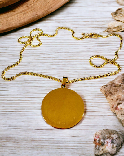 Anhänger "Urban Elegance" – Runder Medaillon aus Edelstahl in Zwei Farben mit Personalisierungsmöglichkeit