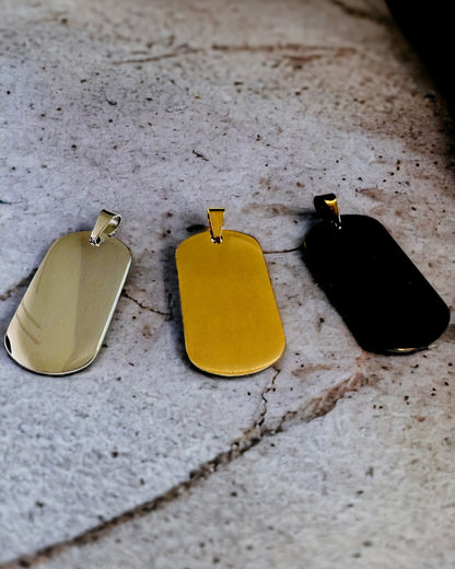 Pendentif Militaire Gravé - Style Rétro en Différentes Couleurs
