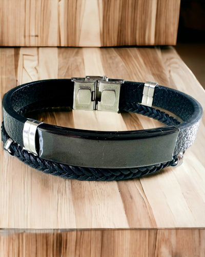 Bracciale da Uomo in Pelle PU e Acciaio Inossidabile con Possibilità di Incisione – Disponibile in Due Varianti di Colore