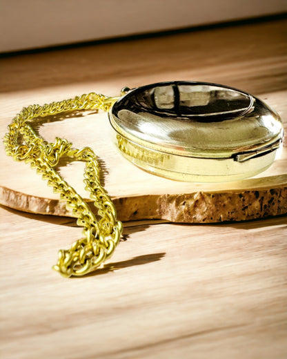 Golden Color Compass "Adventure" – Elegant Navigator of Discoveries