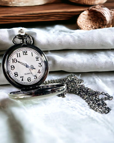 Orologio da tasca nero "Klasyczny Elegans" con possibilità di incisione