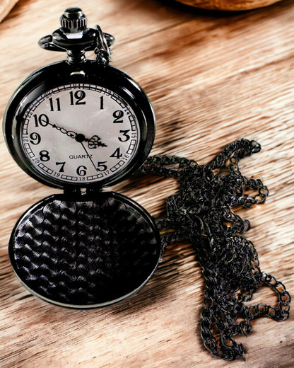 Orologio da tasca nero "Klasyczny Elegans" con possibilità di incisione
