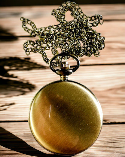 Taschenuhr im Vintage-Stil mit Personalisierungsmöglichkeit - gebürstetes Gold