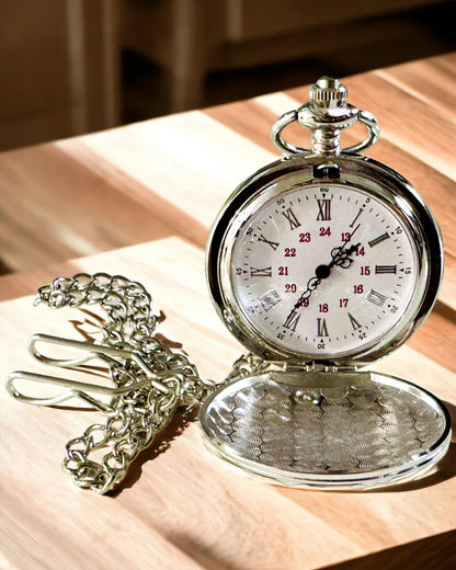 Montre de poche en argent avec mouvement à quartz et possibilité de gravure