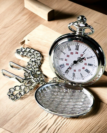 Montre de poche en argent avec mouvement à quartz et possibilité de gravure