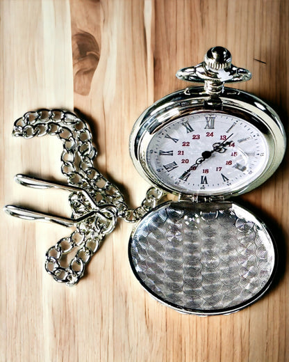 Montre de poche en argent avec mouvement à quartz et possibilité de gravure