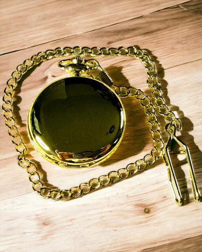 Montre de poche dorée avec possibilité de gravure