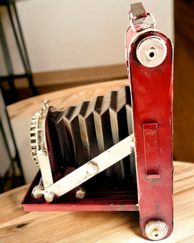 Vintage Vision : Caméra Décorative Rétro avec Option de Gravure