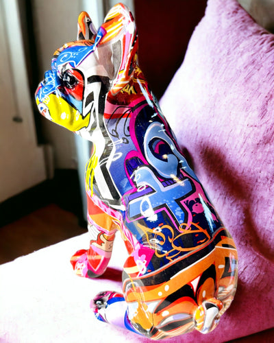 Handgefertigte Französische Bulldoggenfigur im Street-Art-Stil mit Gravuroption