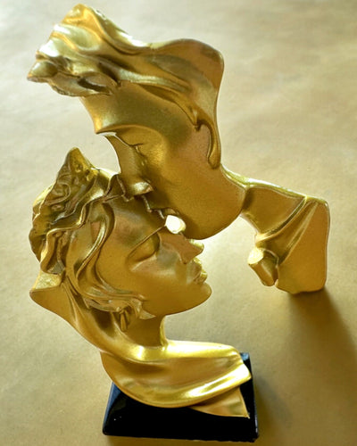 Figurina "Eleganza in Pietra" colore oro - altezza 13,5 cm, Decorativa con Opzione di Incisione