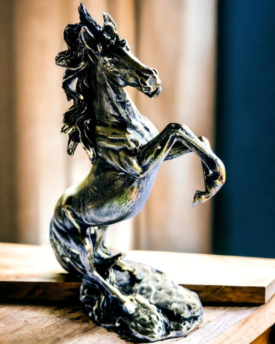 Noblesse - Figurine, Statue of a Horse in Motion - personalization with engraving available for a gift