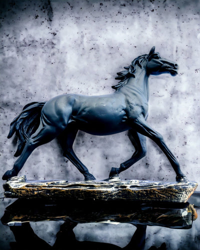 "Czarny Galop" - Elegant Horse Figurine with Engraving Option