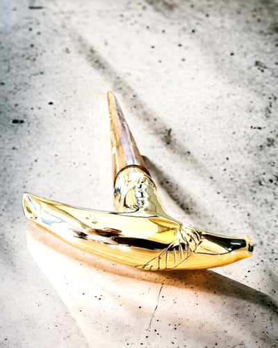 Canne de Voyage Sculptée à la Main, pour la marche "Królewski Wędrowiec" en couleur marron avec des ornements dorés