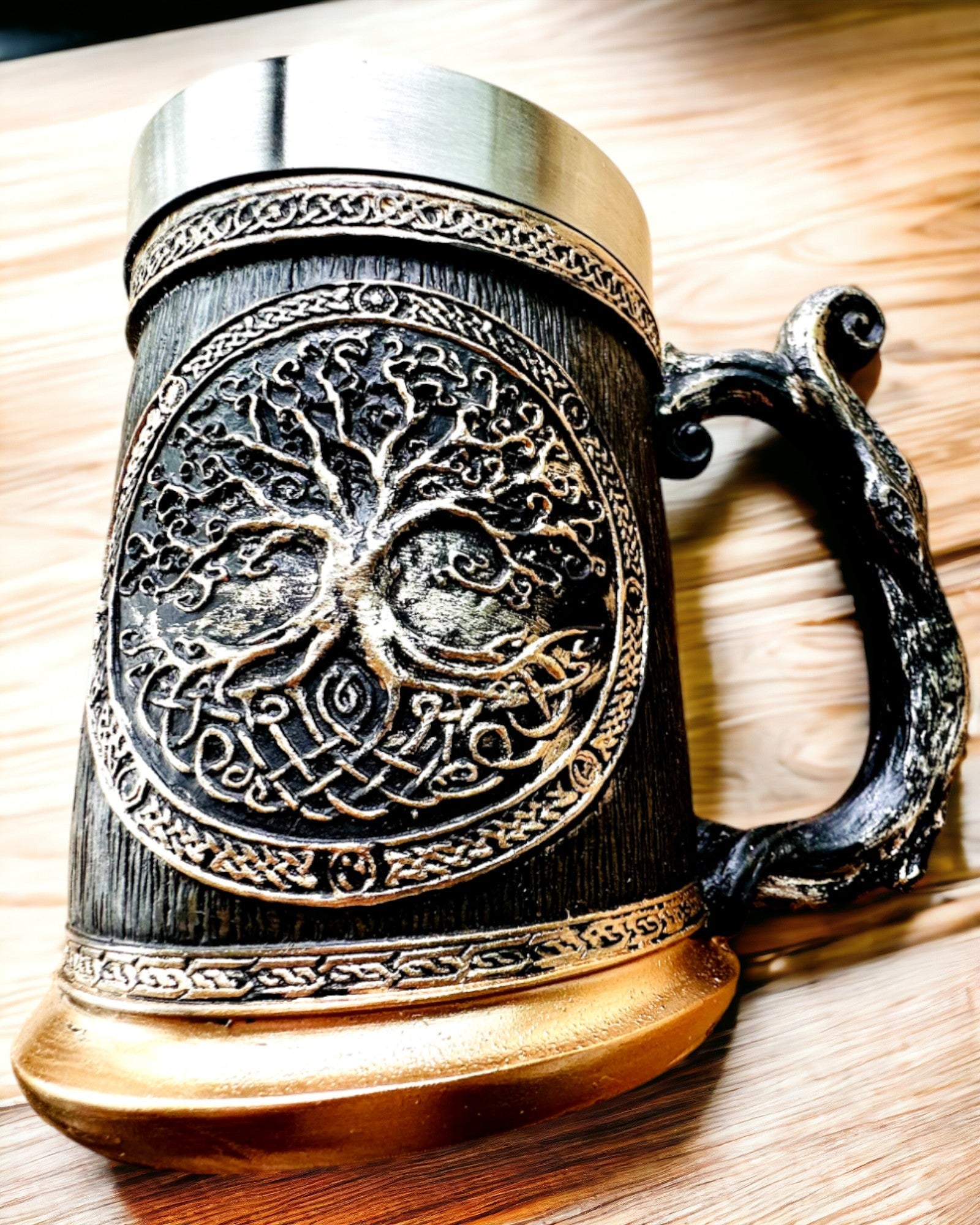 Tazza Nordica Albero del Mondo - Maestria Artigianale, 600 ml, possibilità di personalizzazione con incisione