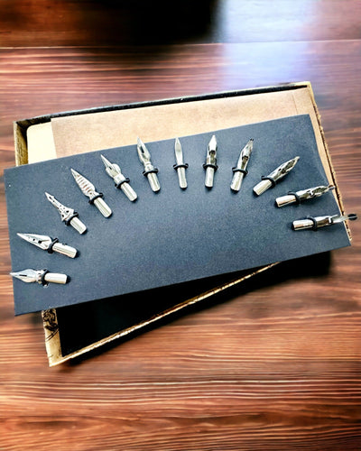 Ensemble Calligraphique Exclusif, stylo-plume à tremper et ensemble d'encres, personnalisation par gravure