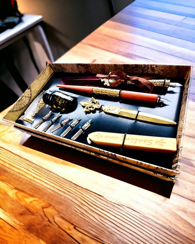 Ensemble Calligraphique Exclusif, stylo-plume à tremper et ensemble d'encres, personnalisation par gravure