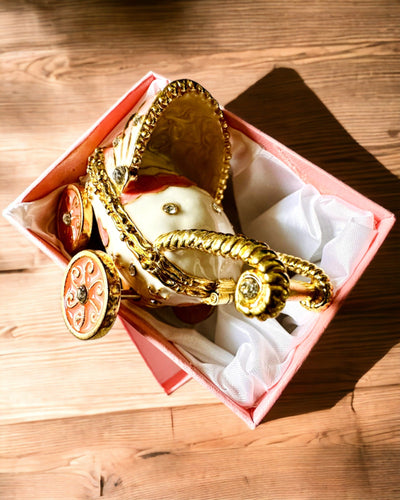 Petit Chariot de Conte de Fées pour Bijoux, Trésors - Élégance Royale, personnalisation par gravure