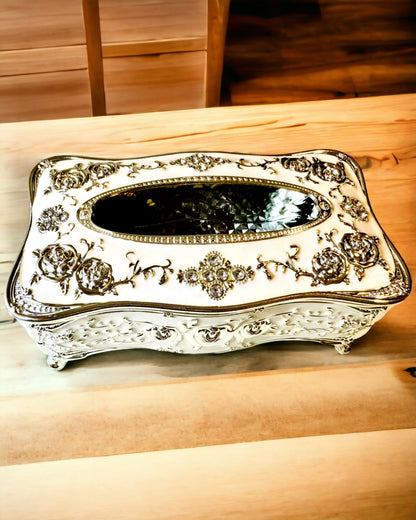 Scatola per Fazzoletti con Motivo a Rilievo di Rosa - Elegante Accessorio per Interni, bianco