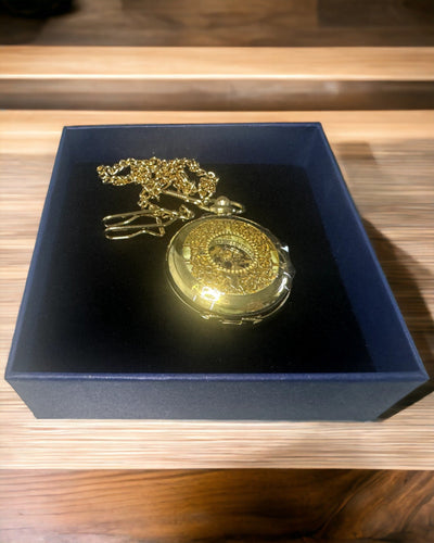 Retro Carved Pocket Watch with Hand-Wound Mechanism, Gold Color with Roman Scale and Luminous Dial, Vintage Style