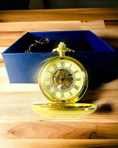 Retro Taschenuhr mit handaufgezogenem Mechanismus, goldene Farbe mit römischer Skala und leuchtendem Zifferblatt, Vintage-Stil