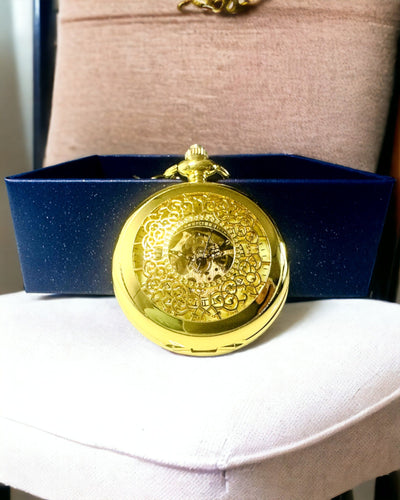 Retro Carved Pocket Watch with Hand-Wound Mechanism, Gold Color with Roman Scale and Luminous Dial, Vintage Style