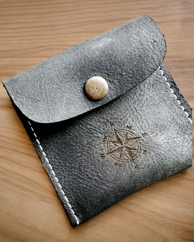 Etui für Taschenuhr oder Kompass Reisender - Möglichkeit zur Personalisierung mit Gravur