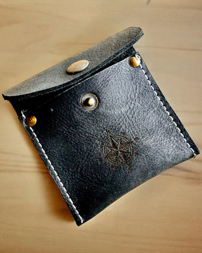Etui für Taschenuhr oder Kompass Reisender - Möglichkeit zur Personalisierung mit Gravur