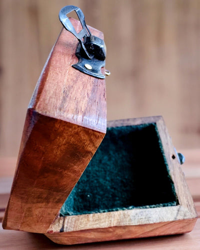 Holzkiste für den kompakten Kompass "Maritime" - Möglichkeit zur Personalisierung mit Gravur