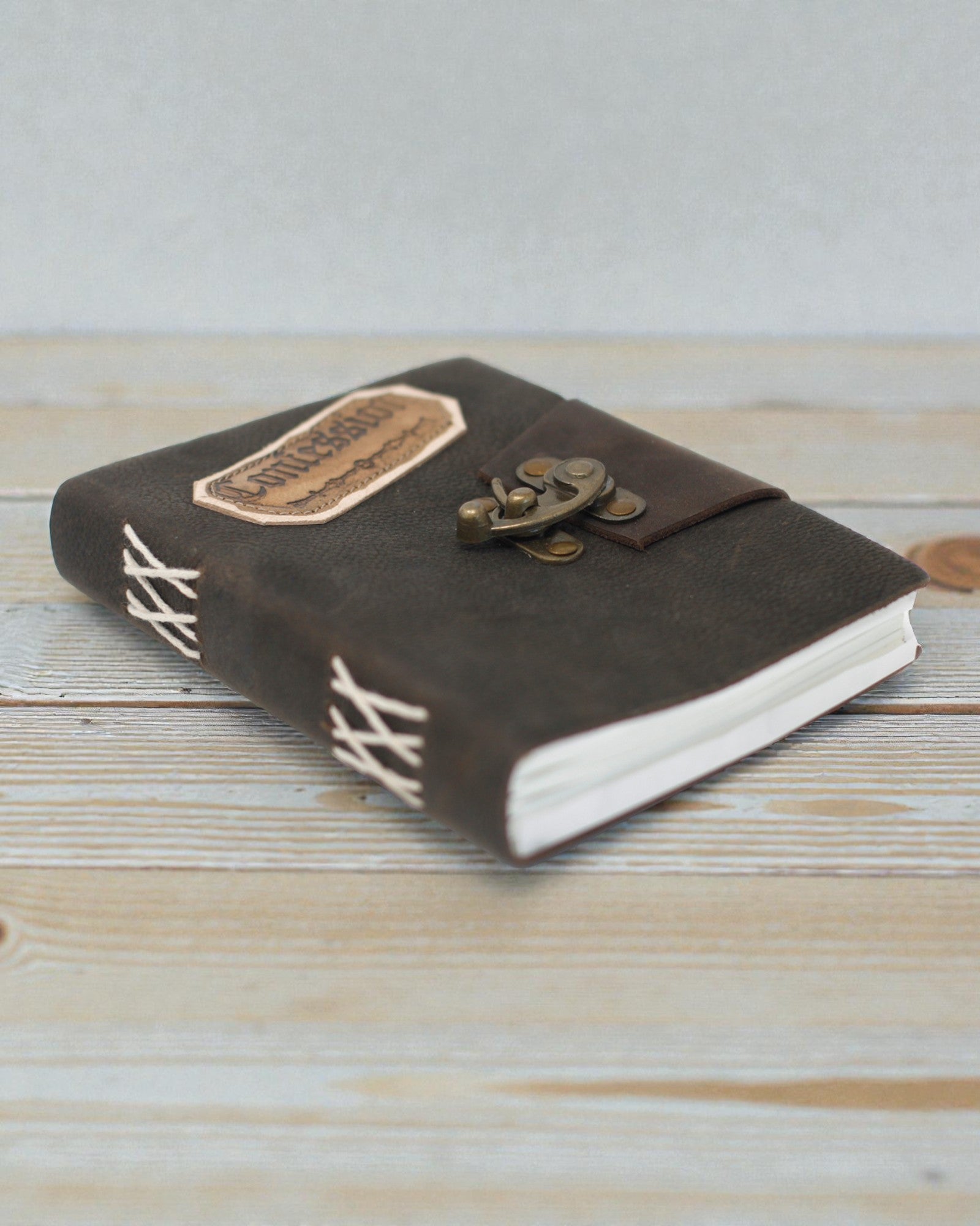 Taccuino in pelle Confessioni nere con lucchetto (18x13 cm)