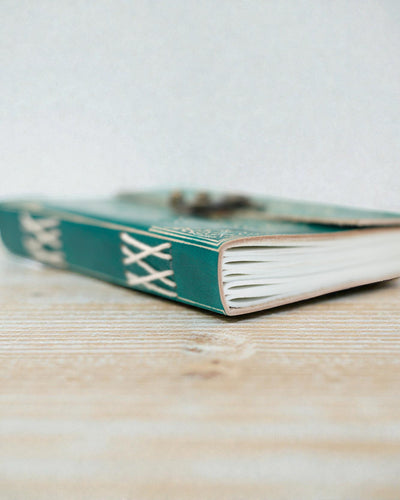 Carnet en cuir turquoise « Paix » avec fermeture à glissière – Harmonie et sérénité (18 x 13 cm)