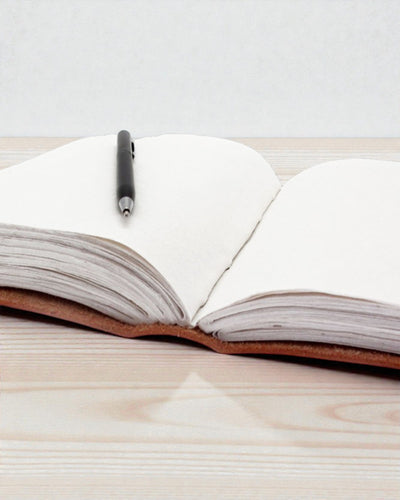 Leder-Notizbuch 7 Chakren – Großformat (25 x 33 cm) – 200 Seiten