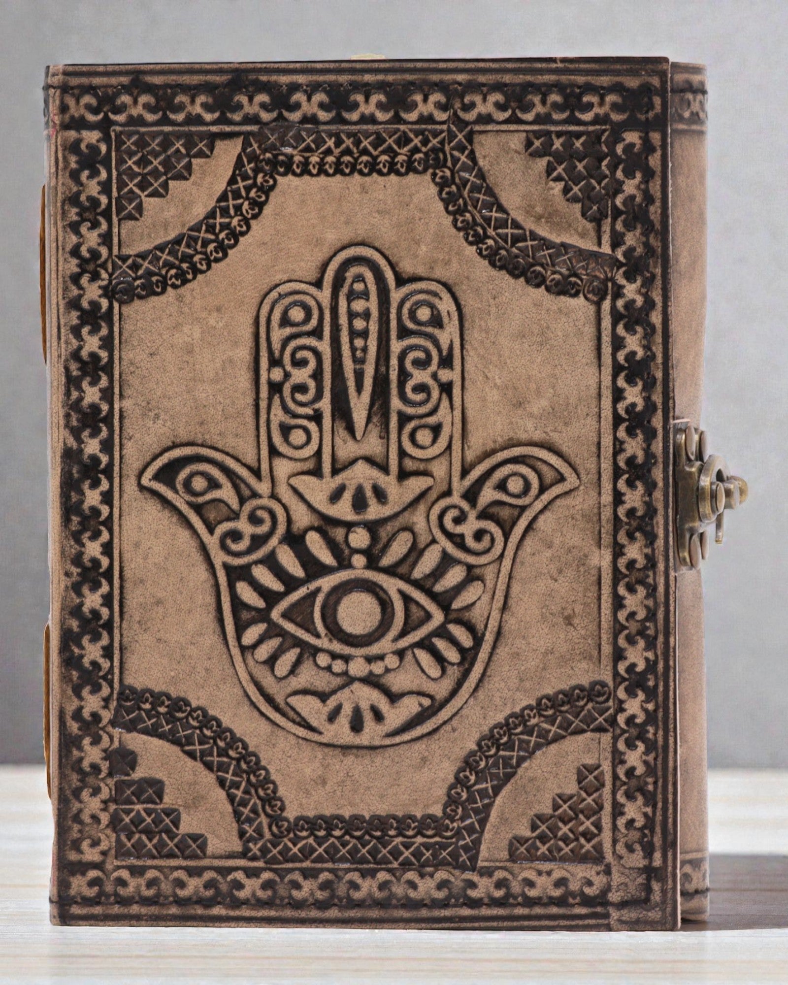 Leder-Notizbuch Hamsa-Wächter – Esoterisches Tagebuch 17,5 × 12,5 cm