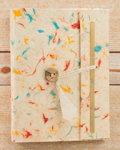 Lokta Murmure de couleur Coton – carnet fait main 15 × 12 cm, 45 feuilles, coton multicolore