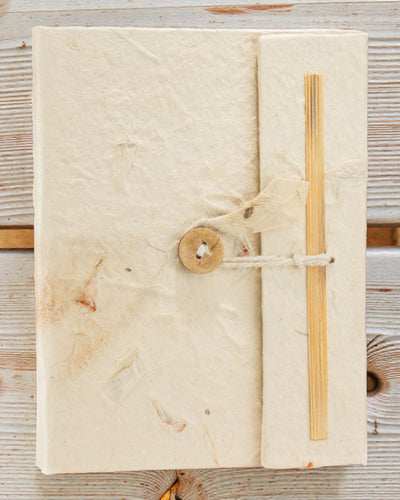 Medium LOKTA Notebook Botanical Touch – Dried Flowers (45 sheets, 15 x 12 cm)