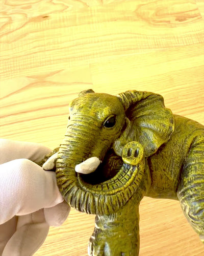 Figurine d'éléphant "Petit Porte-bonheur" avec possibilité de gravure pour cadeau